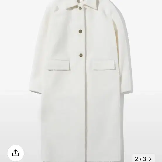 issue number 1.3 coat in white (원가 35만원)