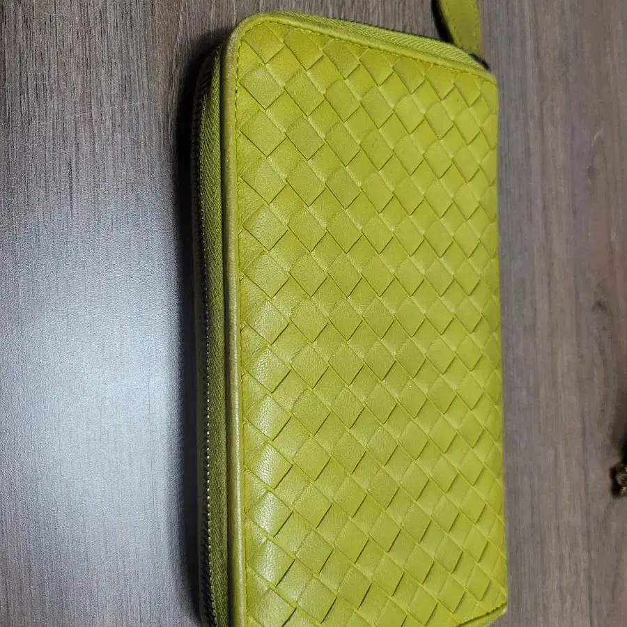 PRADA | 프라다 Genuine) Prada Saffiano Metal Logo Wallet on PRADA | 프라다 Genuine) Prada Saffiano Metal Logo Wallet on
