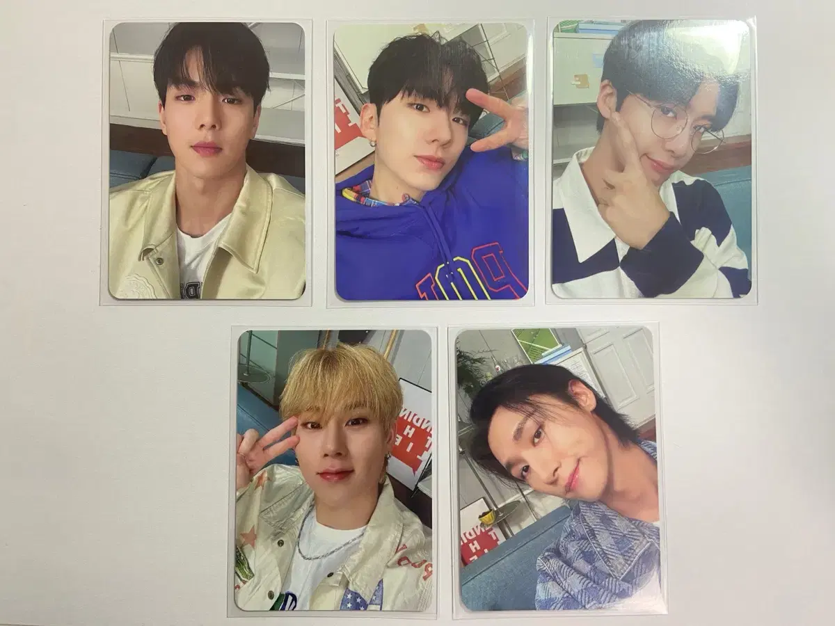 Monsta X MX FRIENDS 7th Edition fan con Photo Card Set