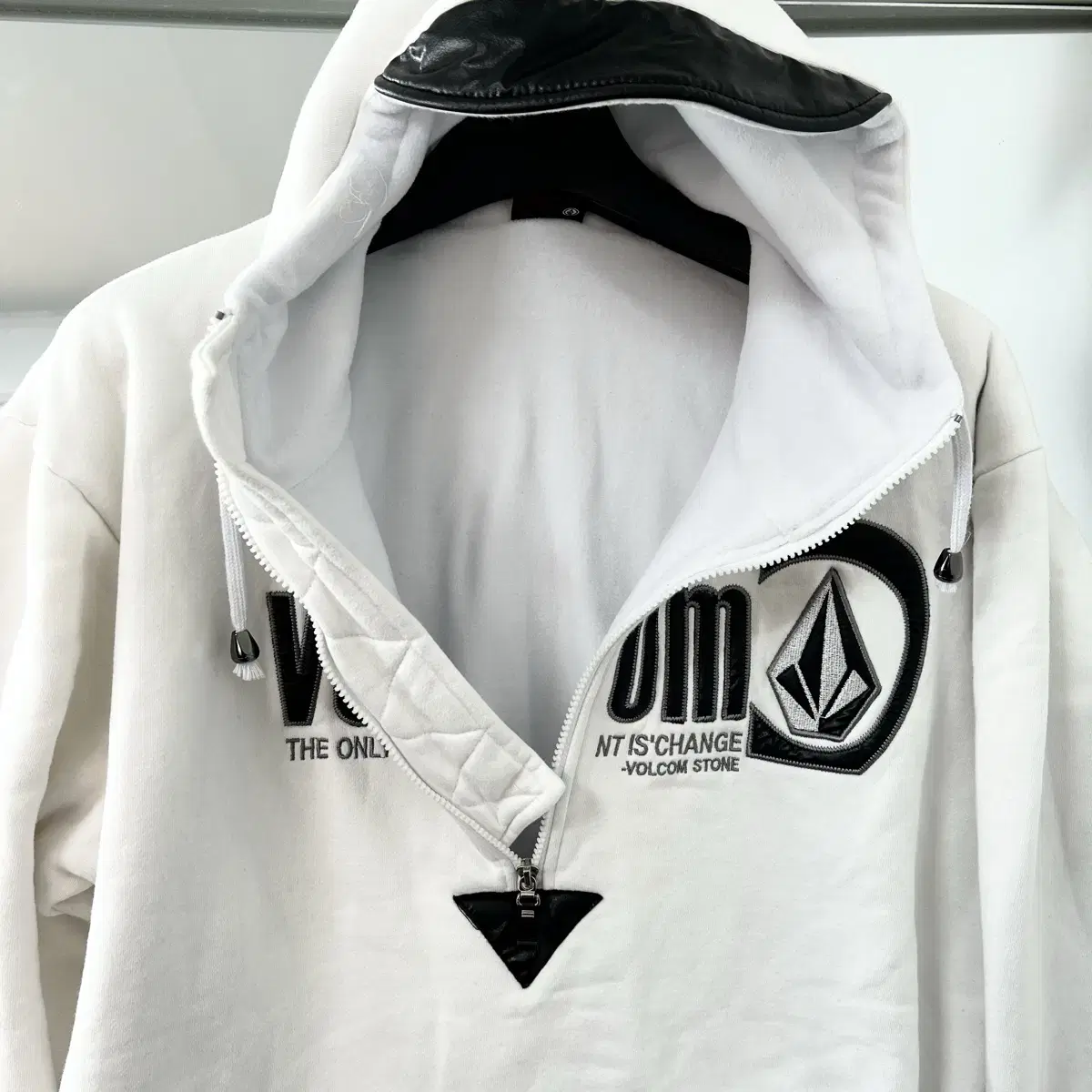 Volcom 후드 플리스 아노락 점퍼