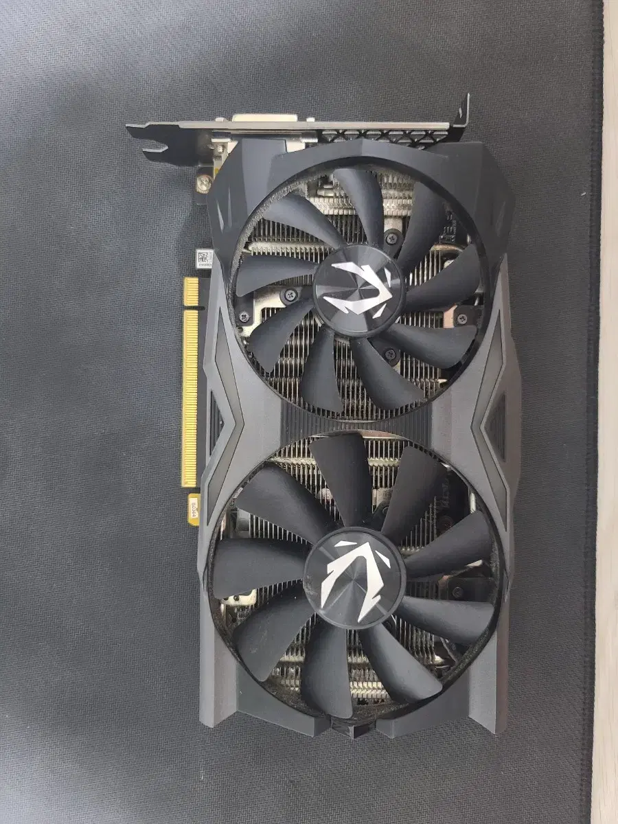 고장난 조텍 RTX2070 판매합니다