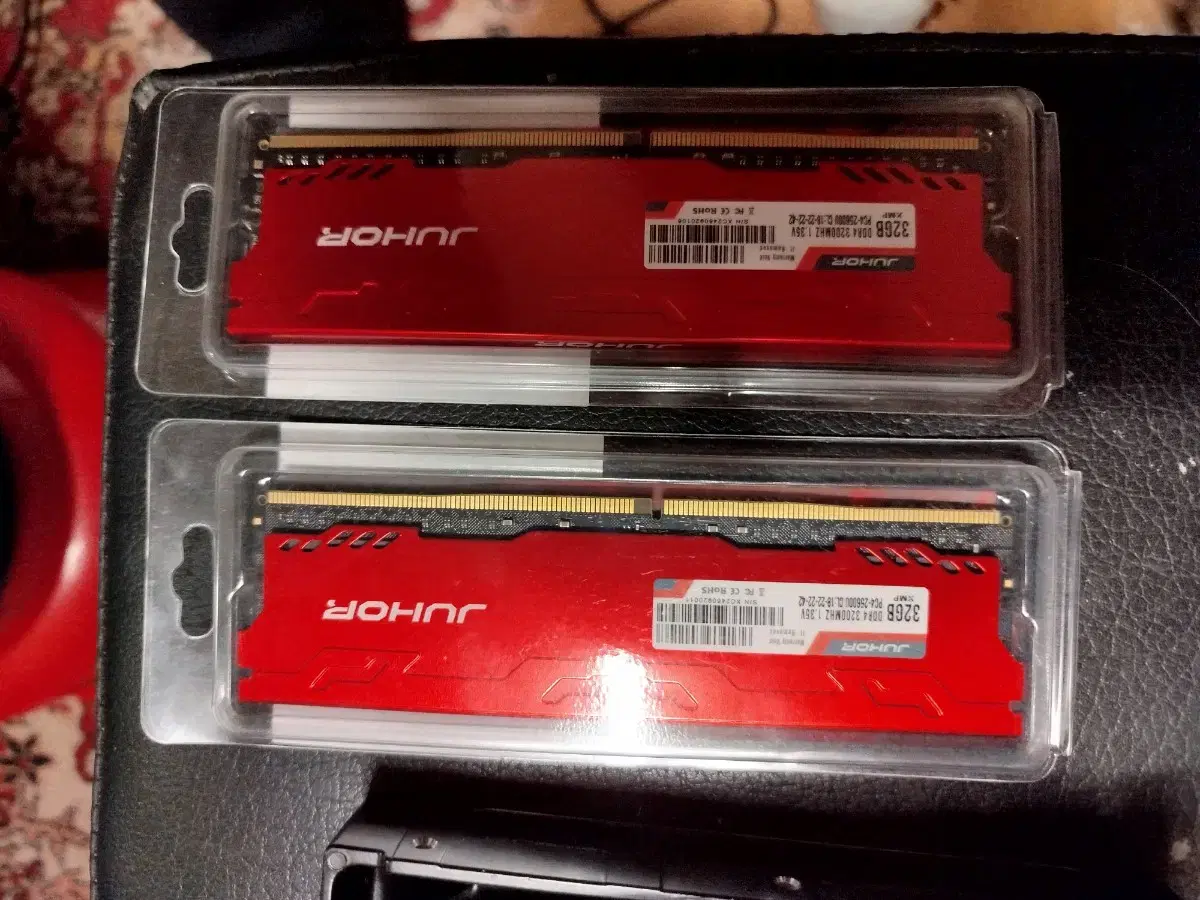 JUHOR DDR4 64GB(32*2) 3200 방열판 튜닝램