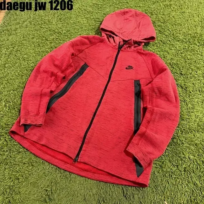 XL NIKE ZIPUP 나이키 집업