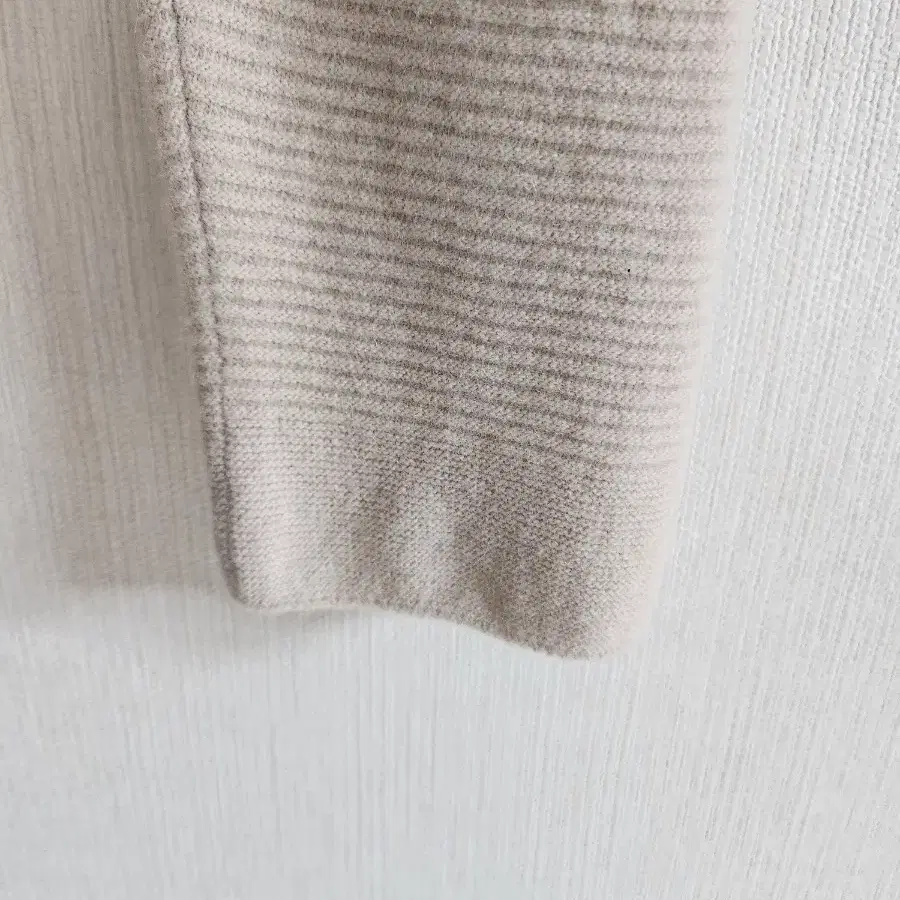 (12)LOGAN cashmere 니트 M