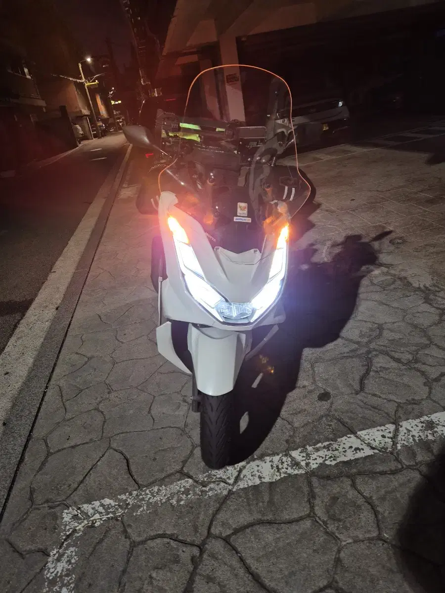 21년식 pcx 125 abs 팝니다