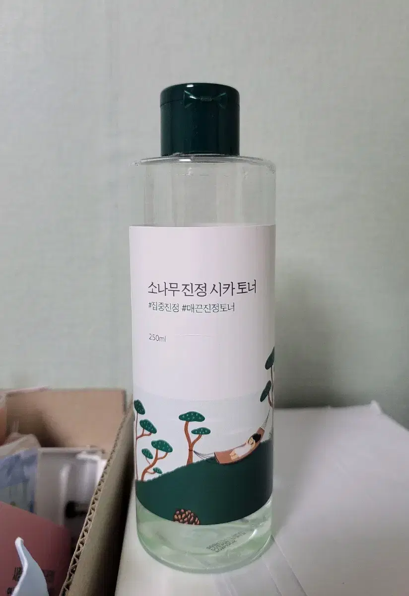 라운드랩 소나무 진정 시카 토너 250ml