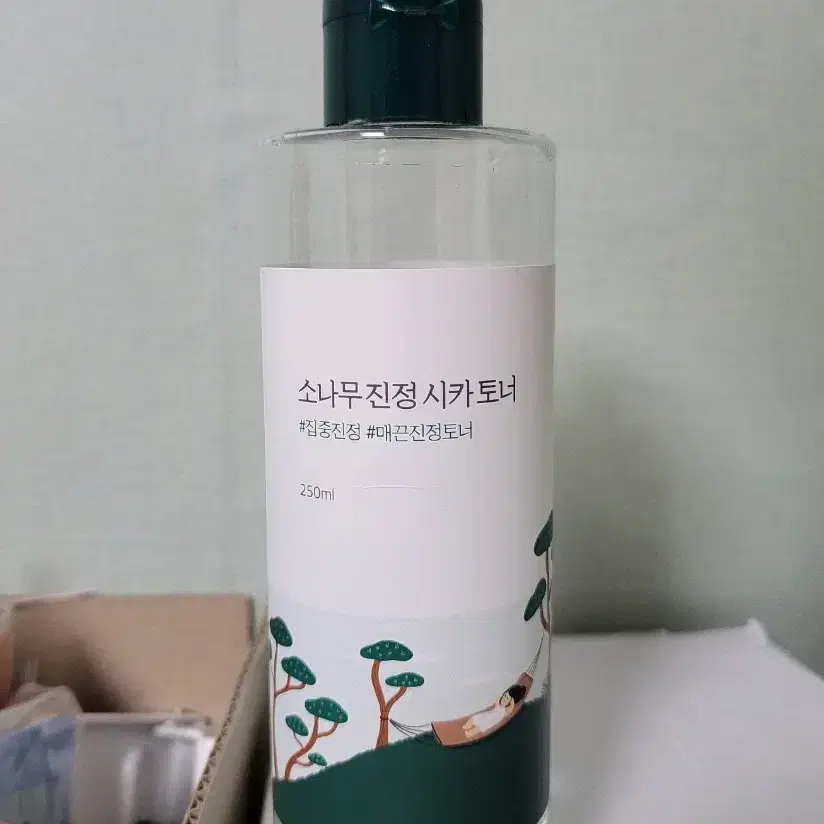 라운드랩 소나무 진정 시카 토너 250ml