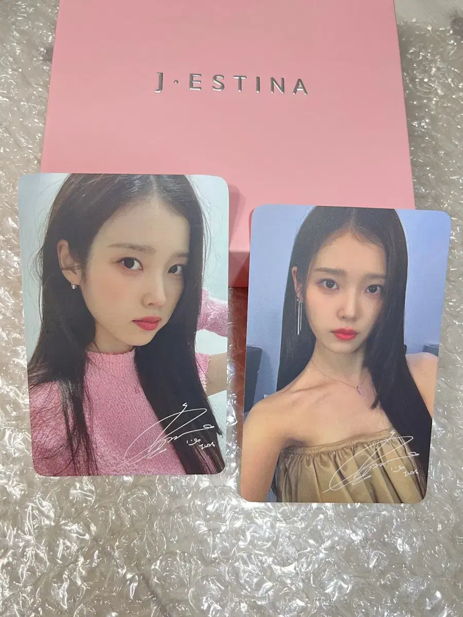 IU JayEstina Photocard 2Pcs (New)