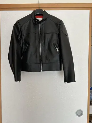 여성용 블랙 가죽 자켓 쇼트 기장