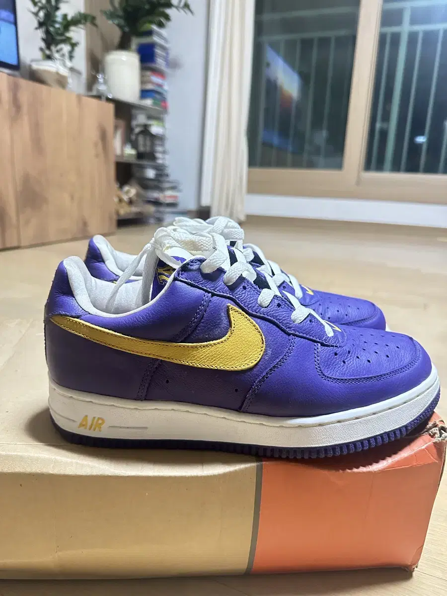 2001 Nike Air Force 1 Los Angeles LA 24