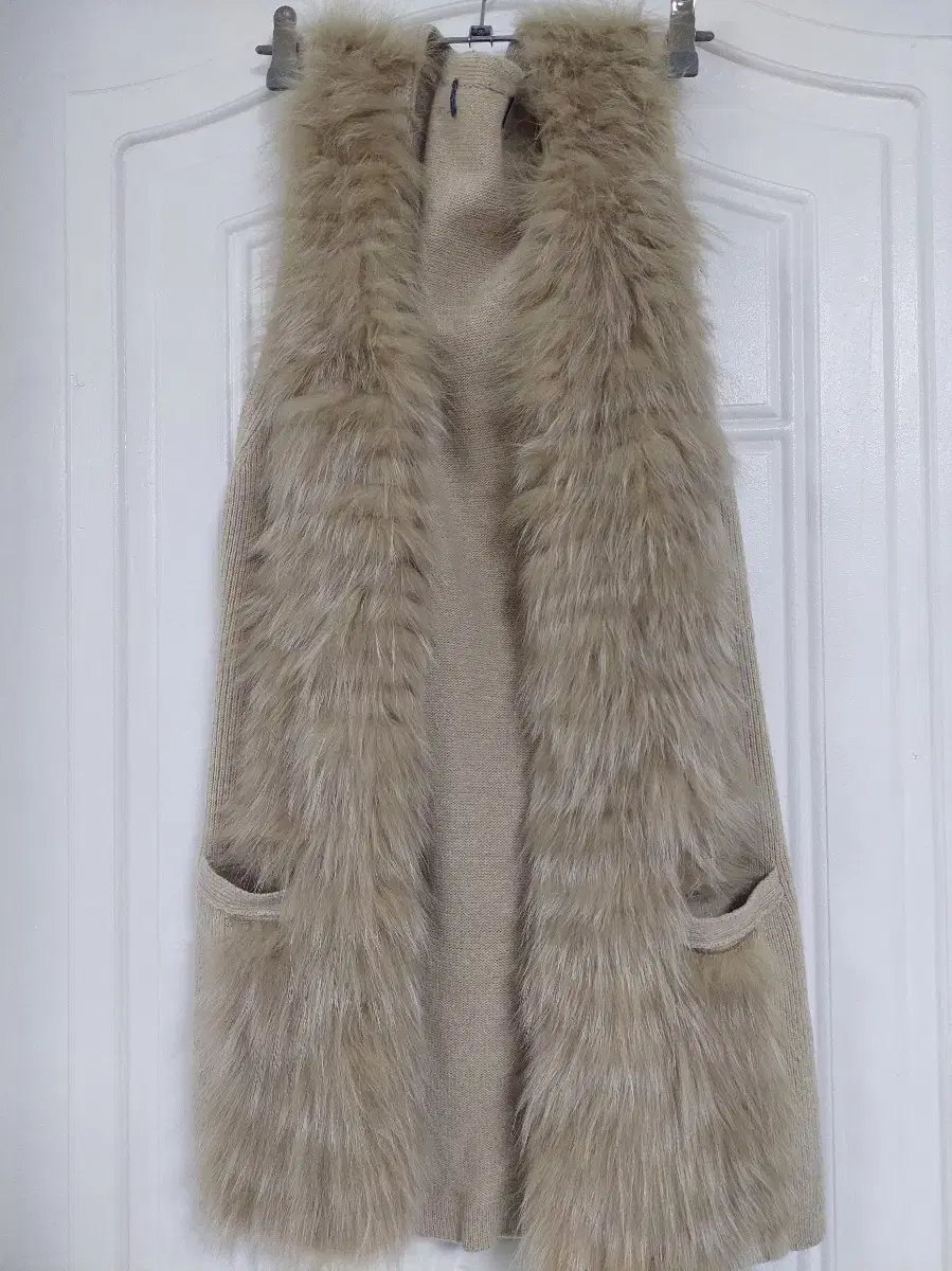 Keys Woolen Long Vest Natural Fox Fur