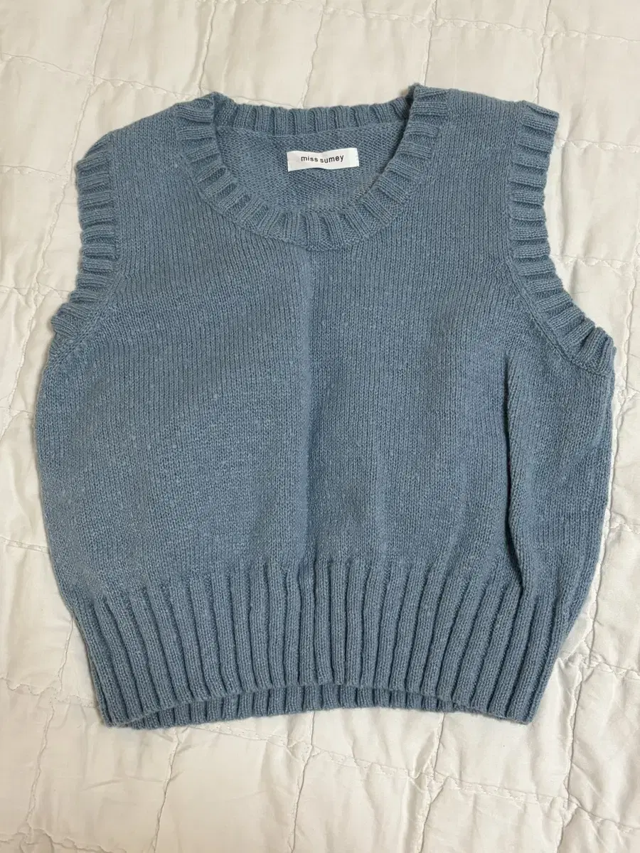 Knitted vest