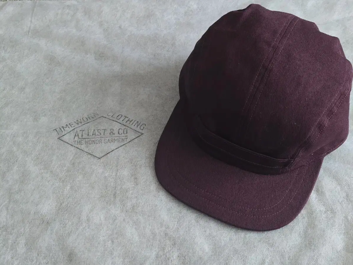 アットラスト 編み込め ストラップキャスケット 7 1/2 Timeworn Atlast