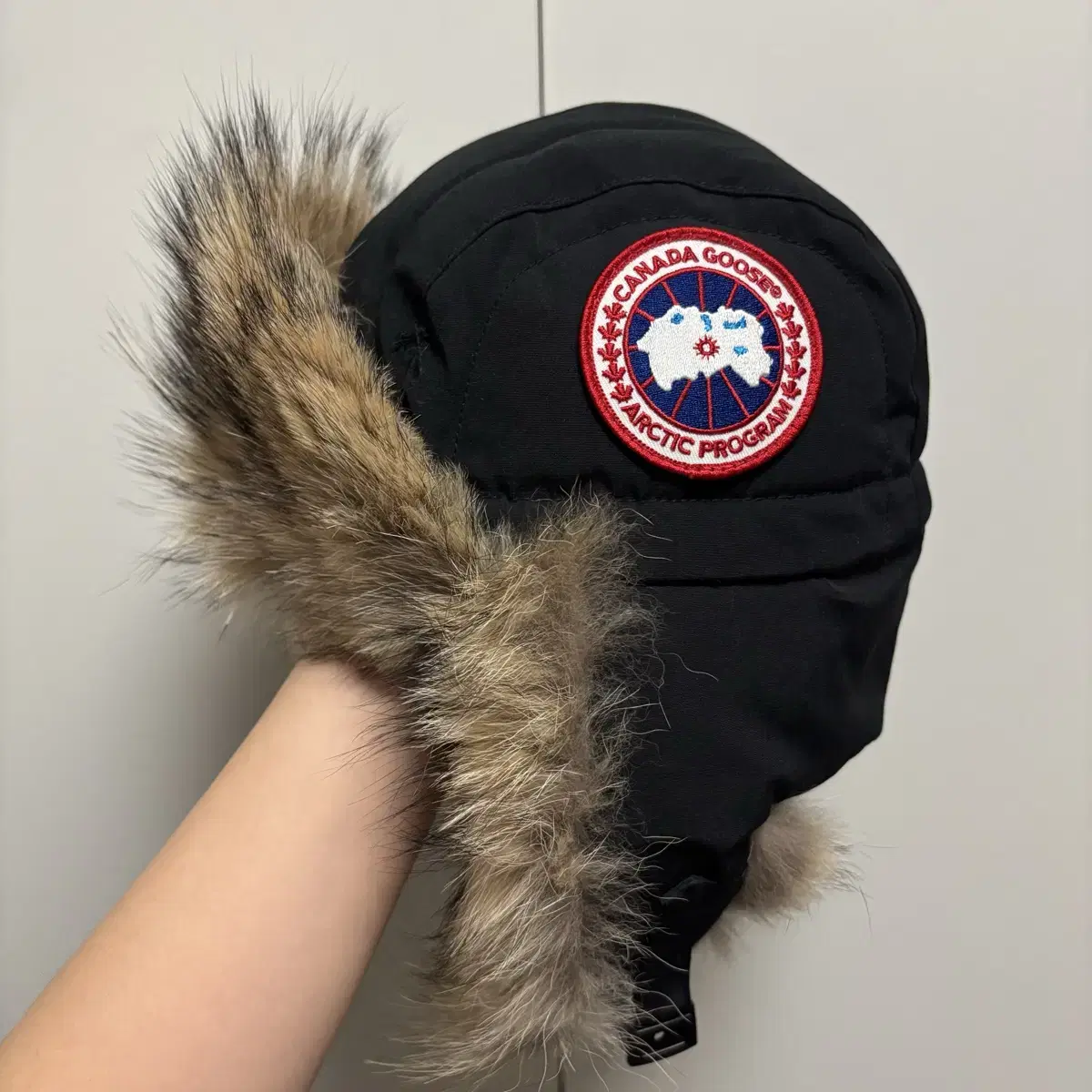 캐나다구스 Canada Goose 털 모자 군밤모자 이어플랩