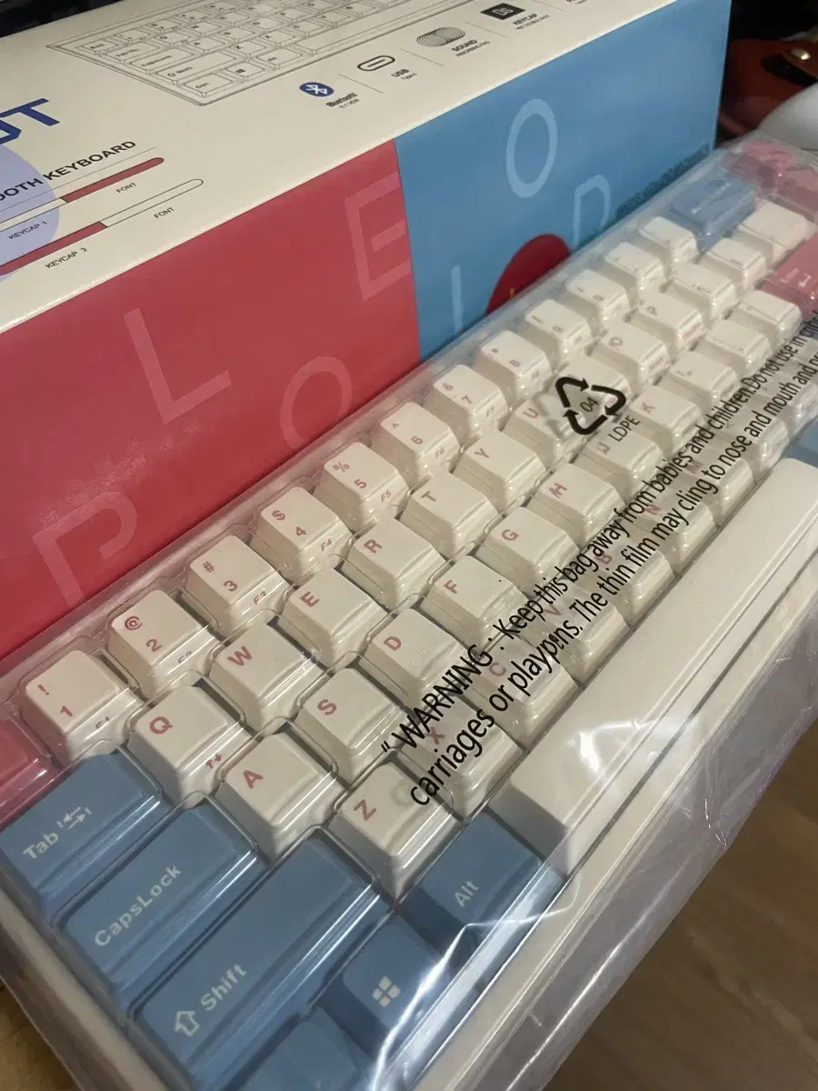 FC660 MBT 코랄블루(갈축)팝니다