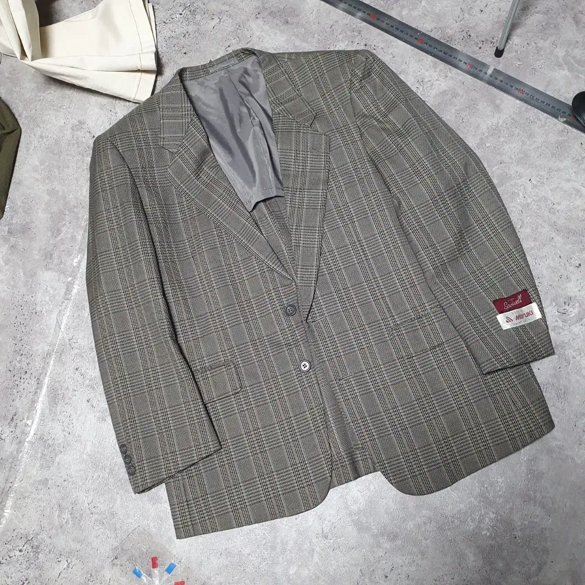 Vintage check blazer