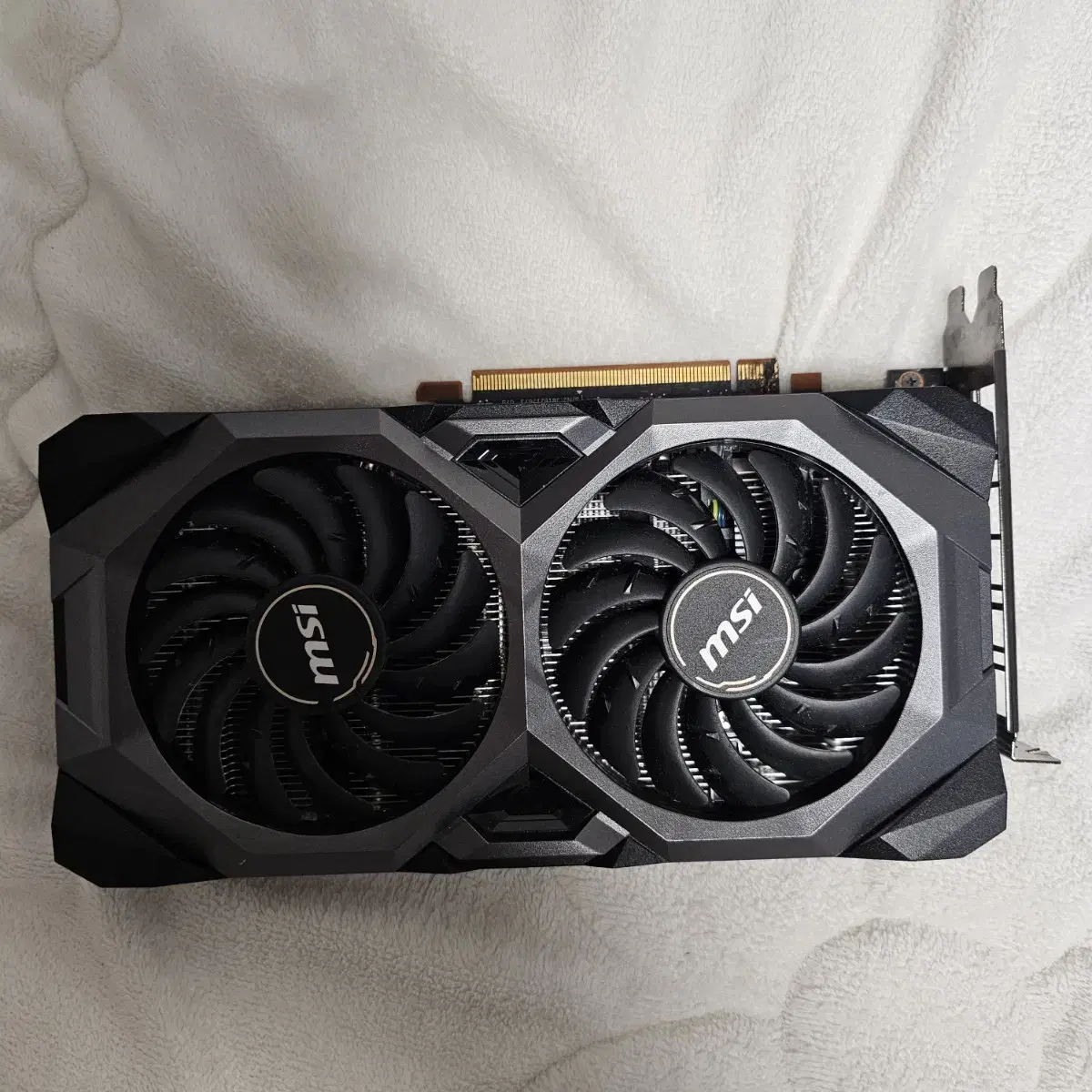 고장난 그래픽카드 msi 5700xt