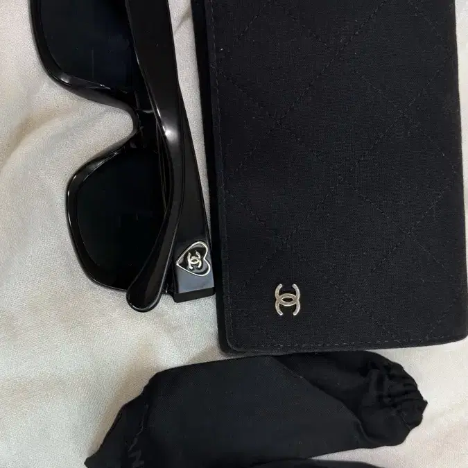 샤넬 하트로고 선글라스 A71468 chanel