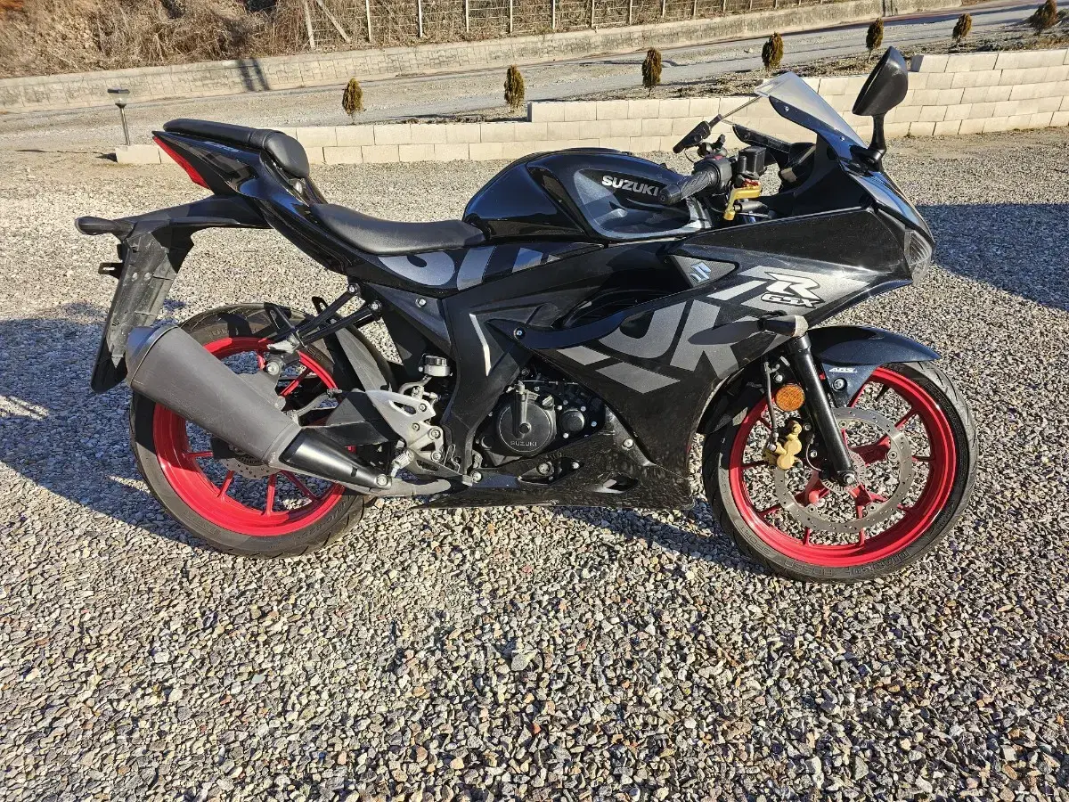 21년식 스즈키 GSXR125 팝니다