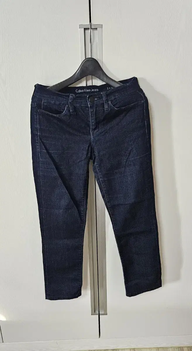 Calvin Klein Women's Jin 26