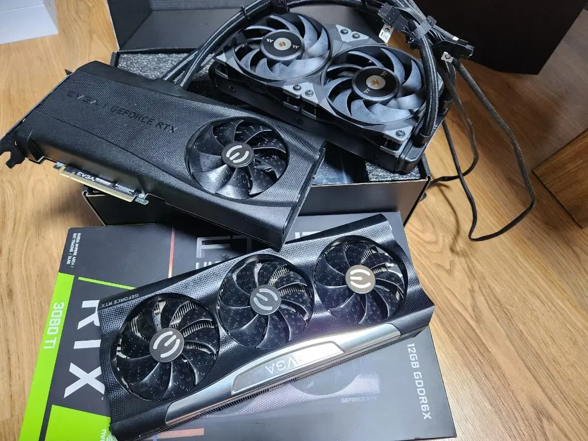 EVGA RTX3080TI FTW3 + 하이브리드킷 + 터프팬