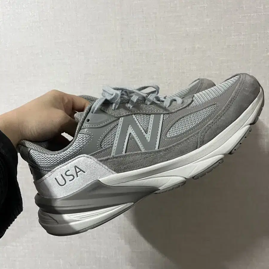 뉴발란스 더블탭스 990v6 메이드 인 USA 문 그레이 275