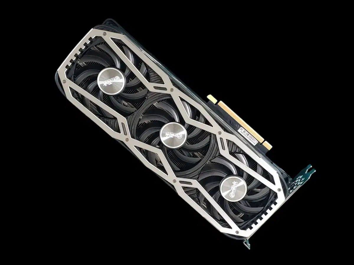 이엠텍 RTX3070 BLACK EDITION 8GB 3팬 그래픽카드