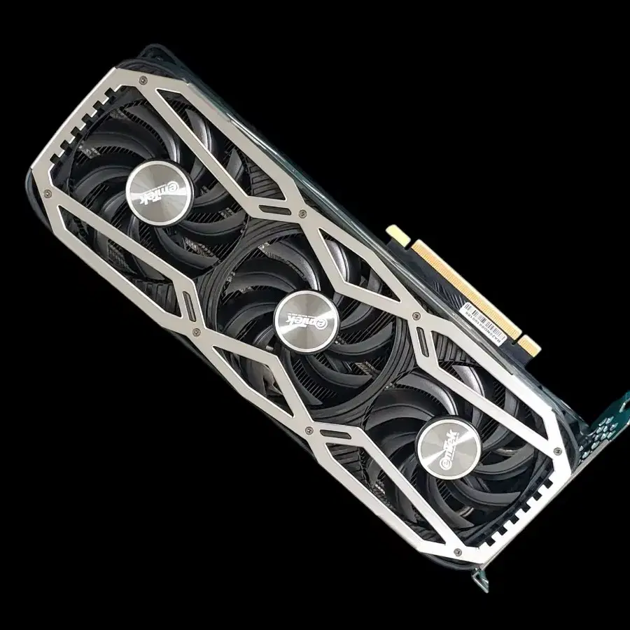 이엠텍 RTX3070 BLACK EDITION 8GB 3팬 그래픽카드