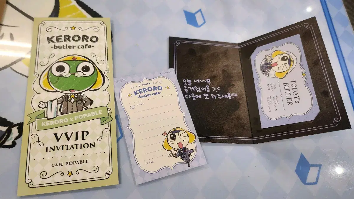 Keroro Cafe 1st Pre-order Benefit Message Card + Butler's Business Card Kururuset