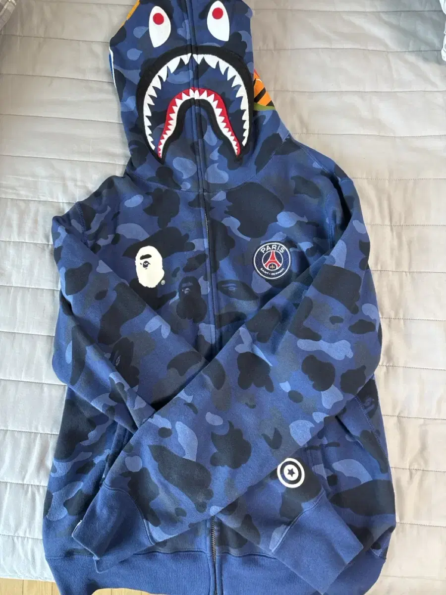 베이프 bape x PSG 샤크후드집업 L 정품