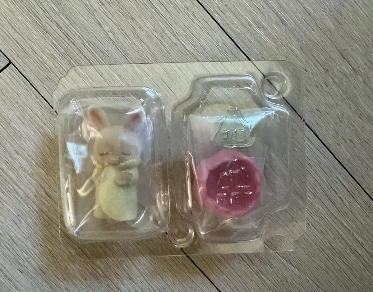 Sylvanian Baby Flower Garden Blindbag Secret