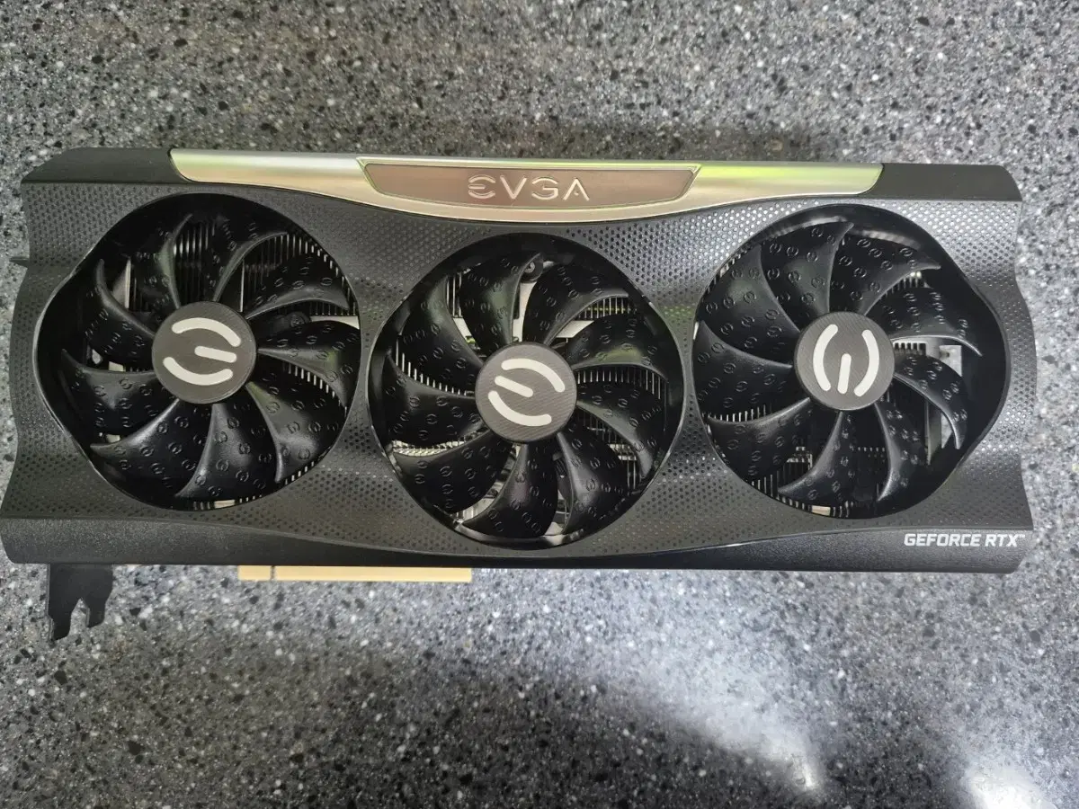 그래픽카드 evga 3090ti