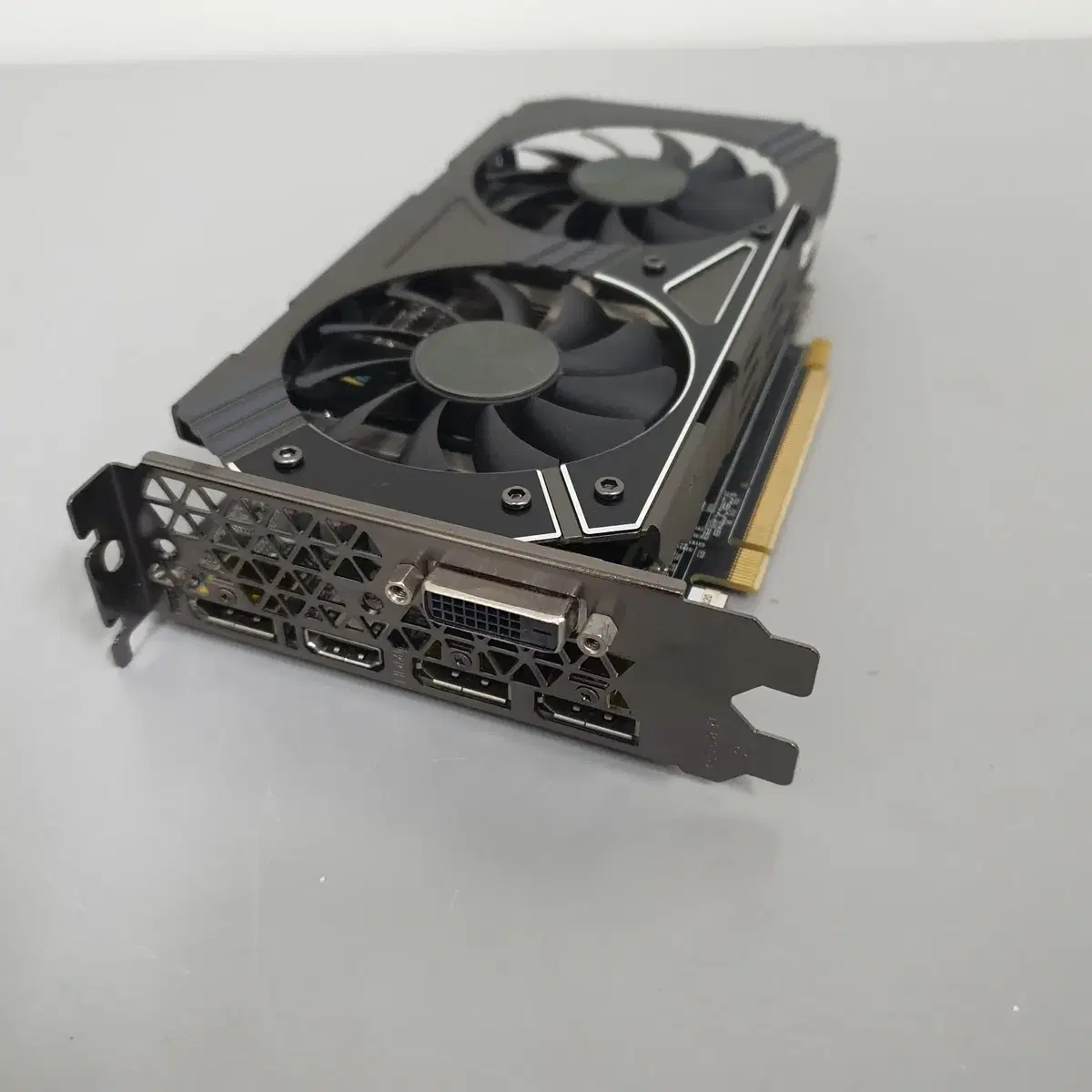 [무료배송] 중고 조텍 GTX 1060 게이밍 그래픽카드 3GB