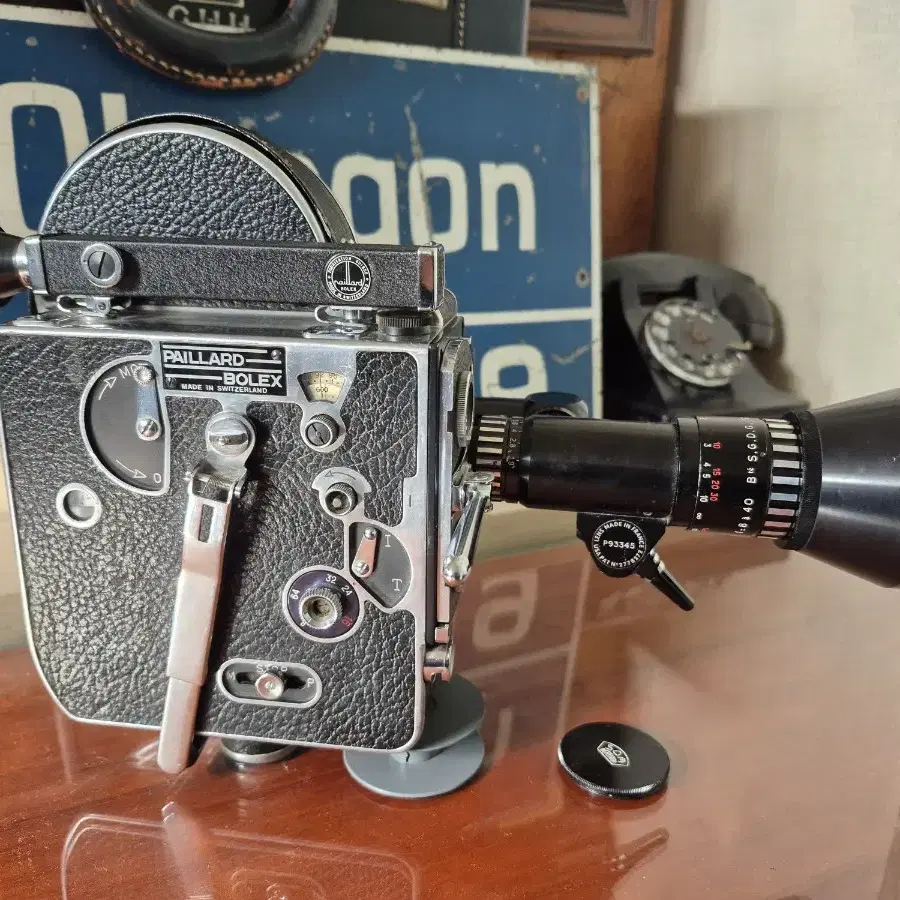 빈티지 Bolex H8 무비카메라 Som Berthiot Pan 줌렌즈