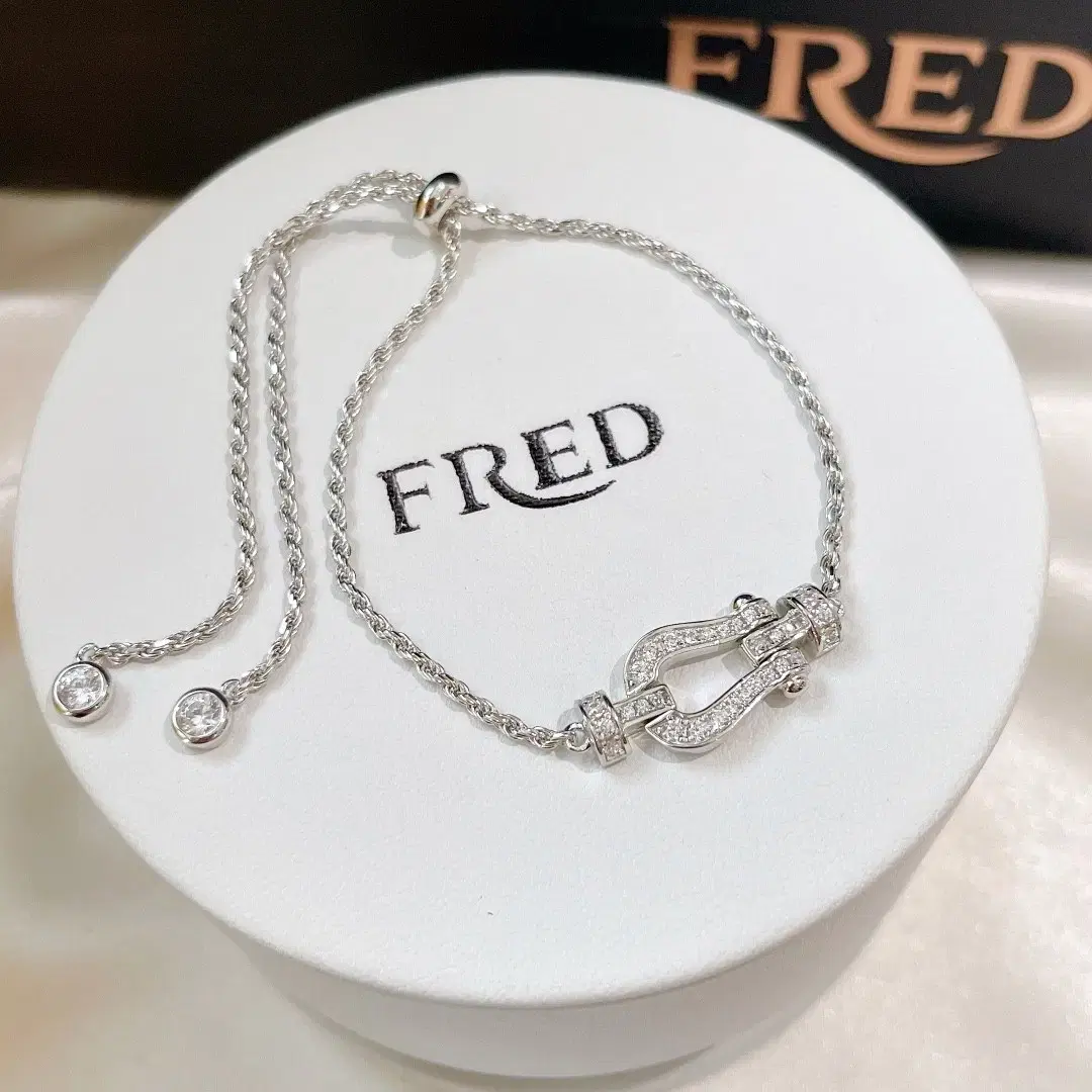 fred 팔찌