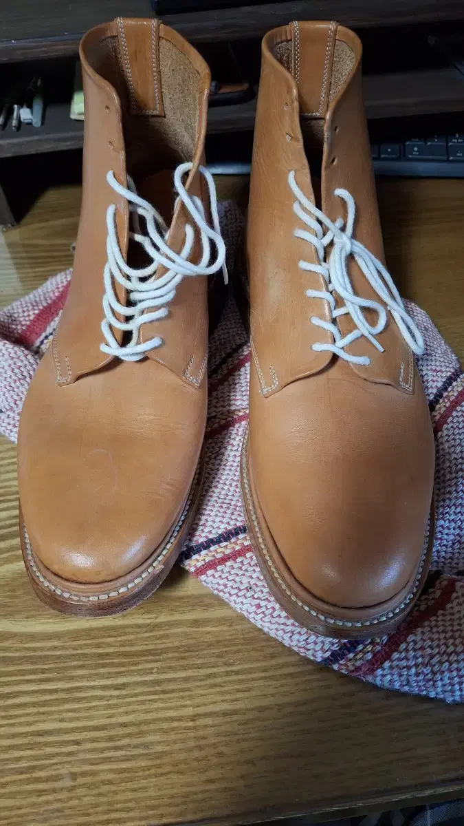 Unmarked Bead Beam Yuketen boots US 8 size 260-265