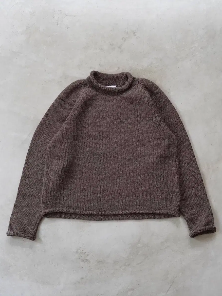 Ends and means / Roll neck knit / M