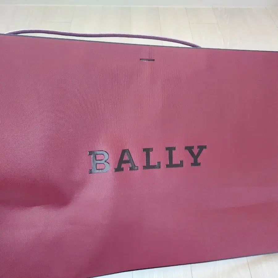 (새상품)발리 BALLY 스니커즈 41.5 / 265-270비브람 창