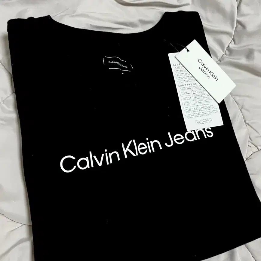 Calvin Klien Jeans 롱슬리브