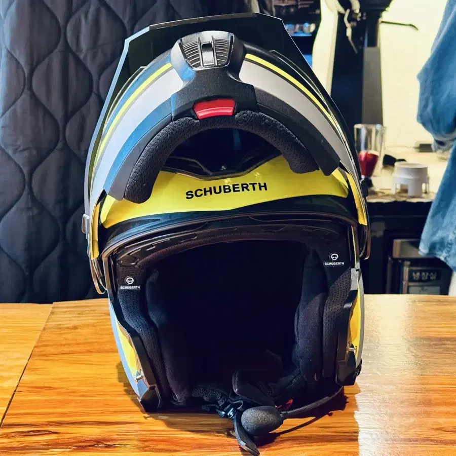 슈베르트 Schuberth E1 System Helmet