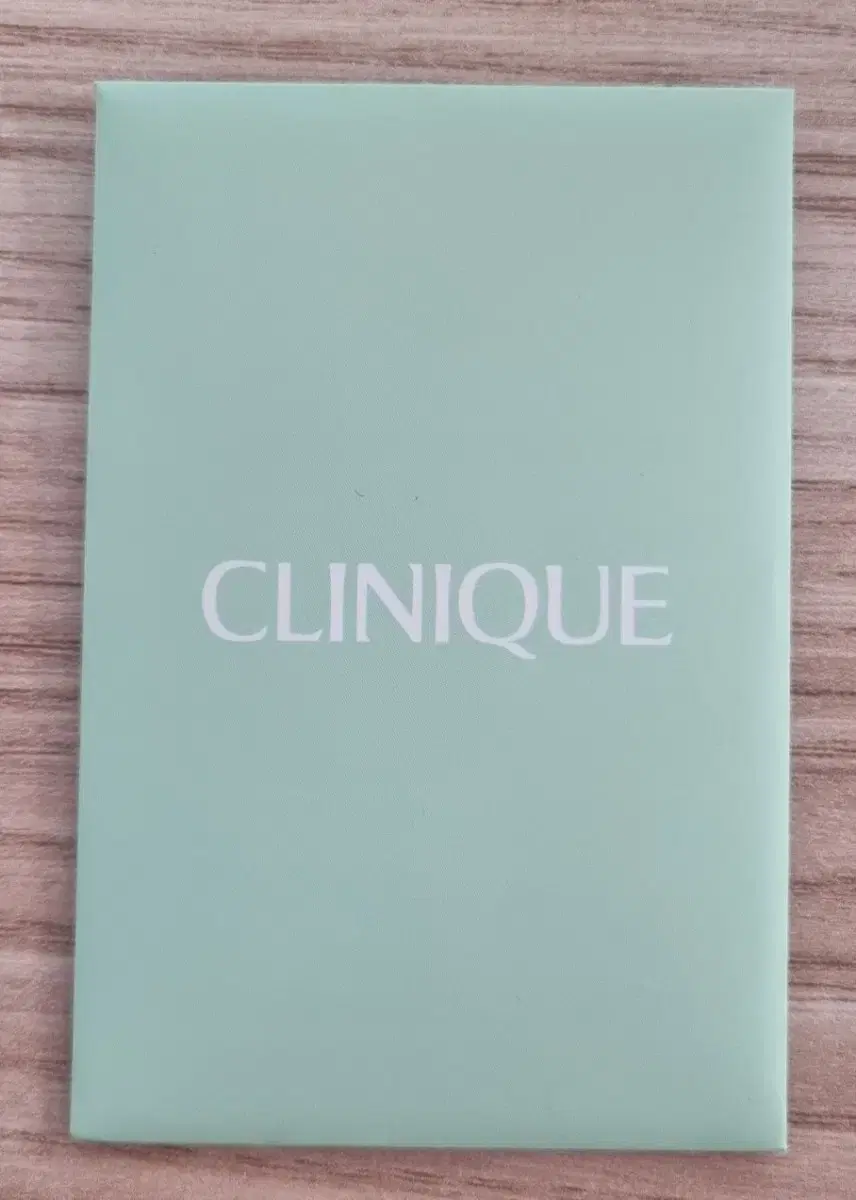 변우석 크리니크 clinique 미공포