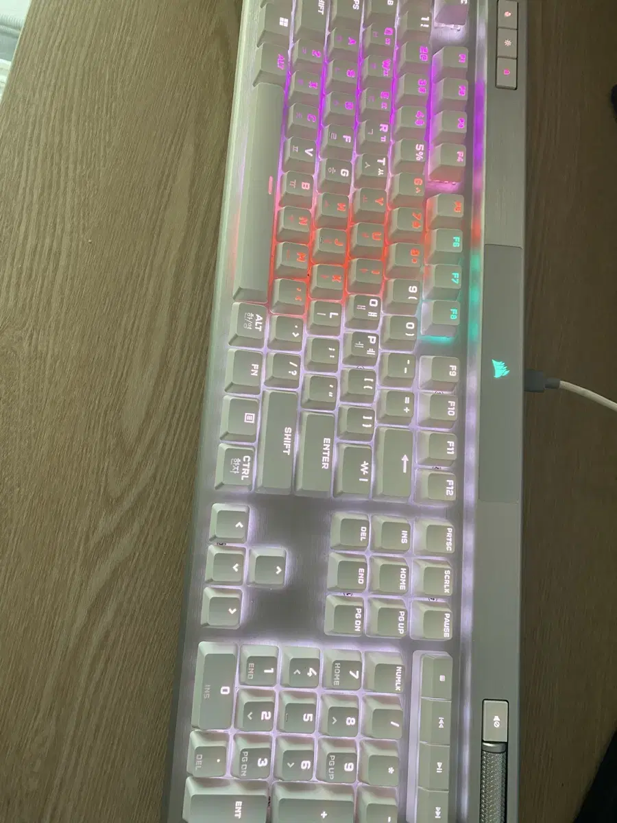 커세어 k70 PRO RGB OPX 광적축 키보드