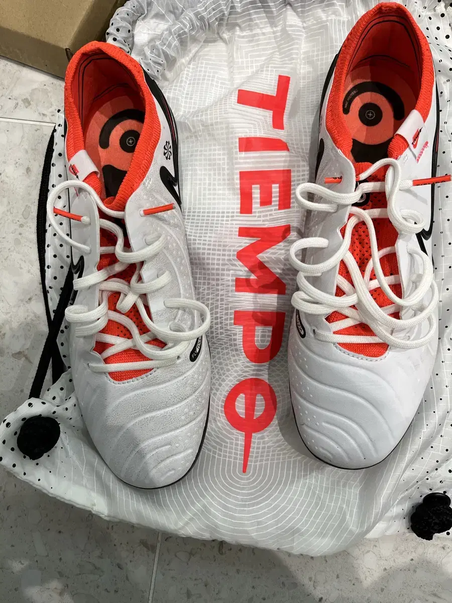 Nike Timeless Legend Elite AG 260 Football Boots