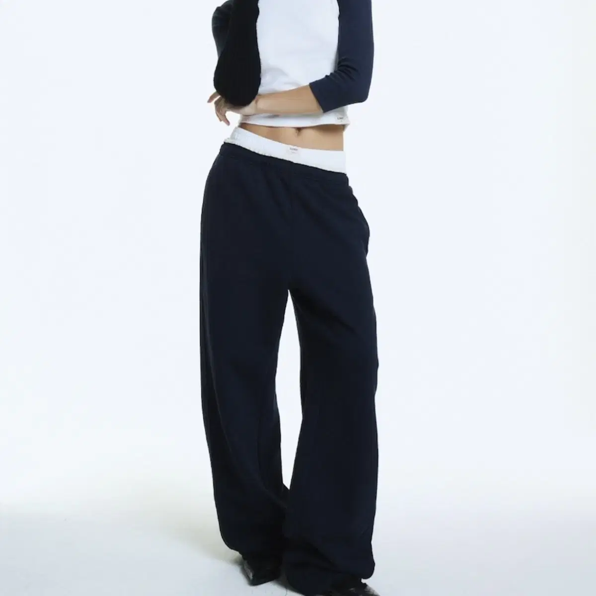 글로니 G CONTRAST SWEATPANTS (NAVY)