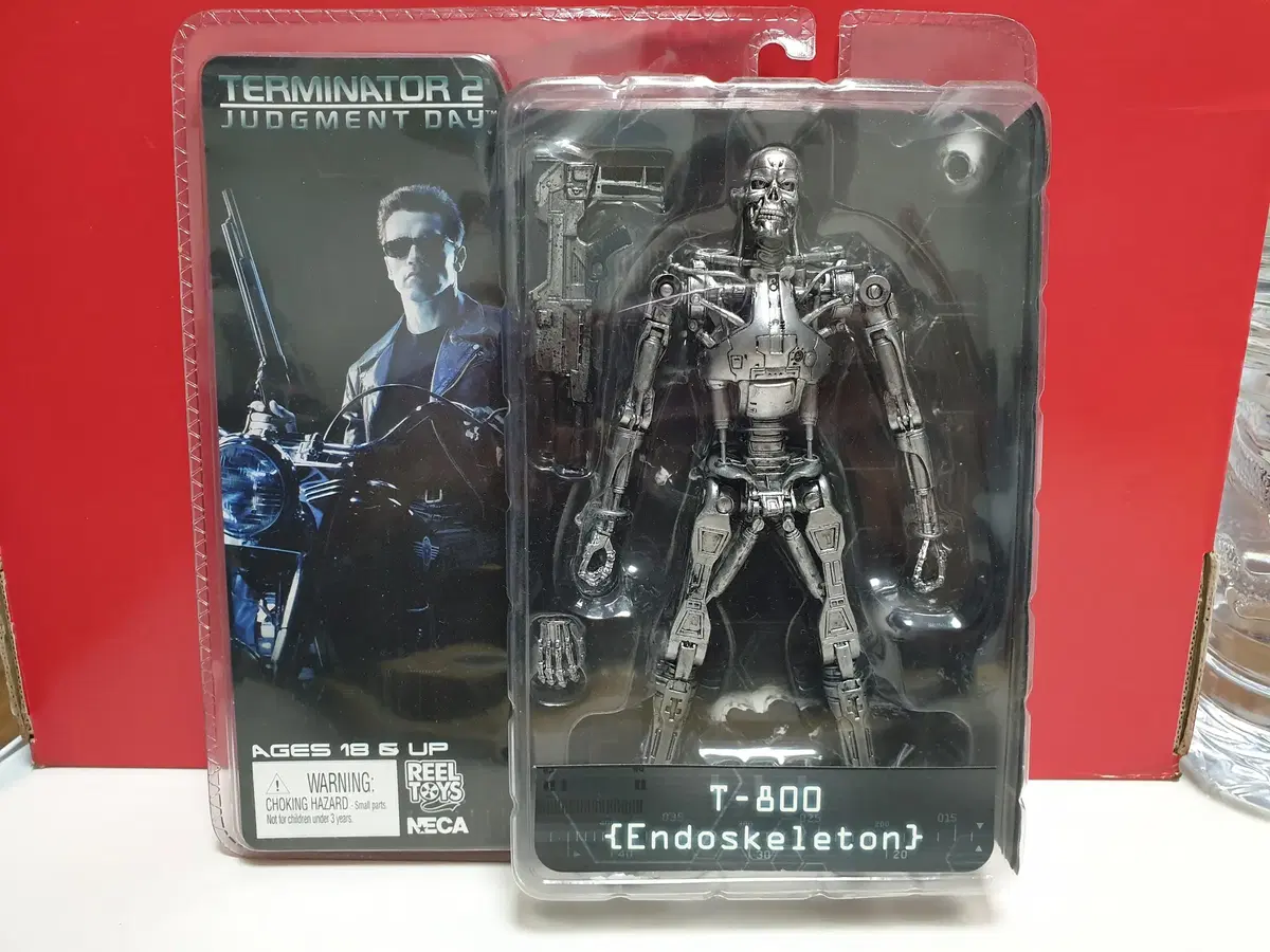 NECA 터미네이터 2 T-800 피규어 엔도스칼레톤 네카 7인치