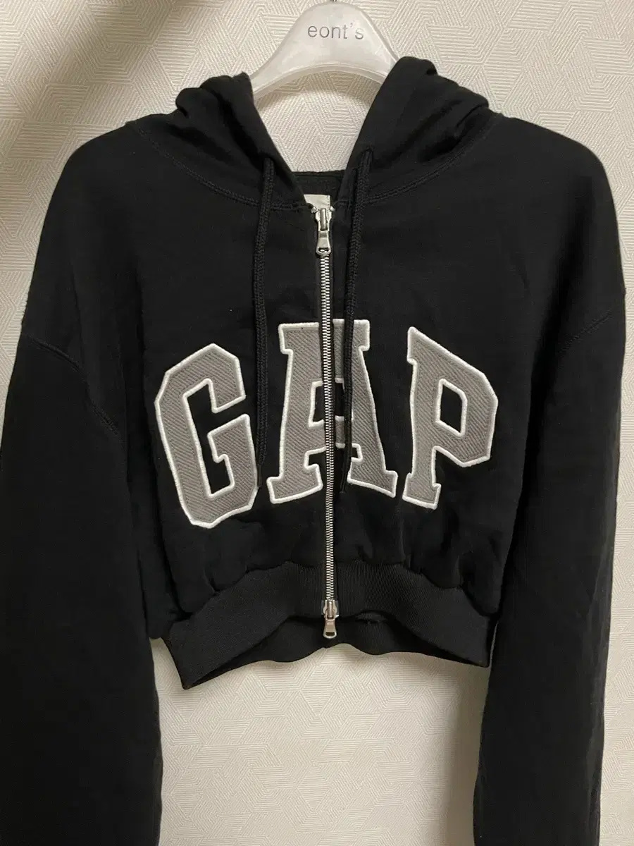 Kim Cody Vintage Cropped Gap Hoodie Zip Up / Just For Fun Fox Vintage