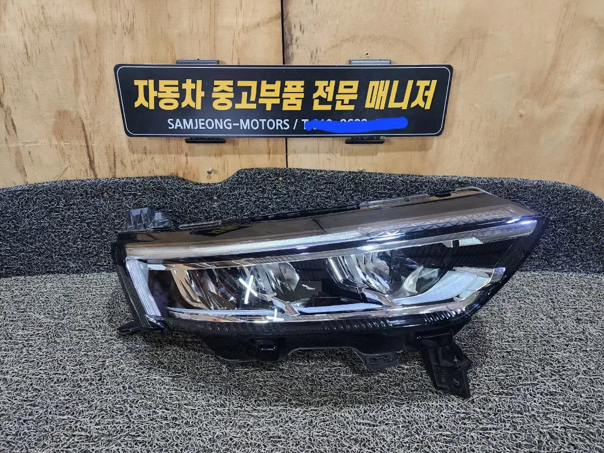 더뉴 QM6 LED 헤드라이트 우측 (조수석)