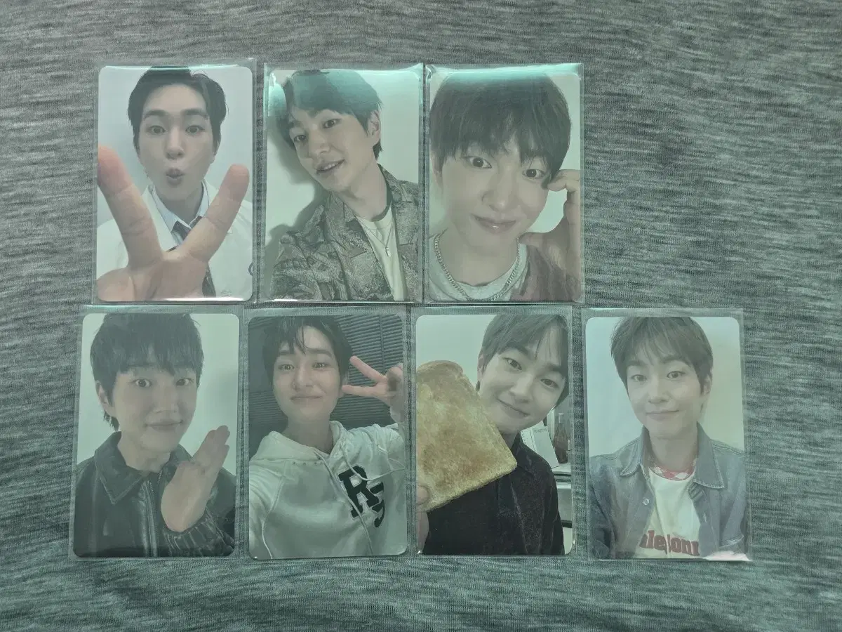 샤이니 온유 플로우 팝업 스토어 트레이딩 랜덤 포카