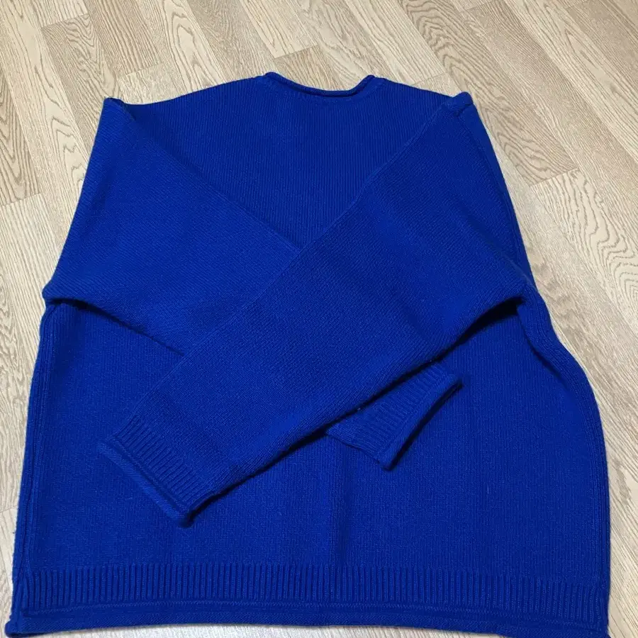 아더에러 Verif Logo Knit Z-Blue