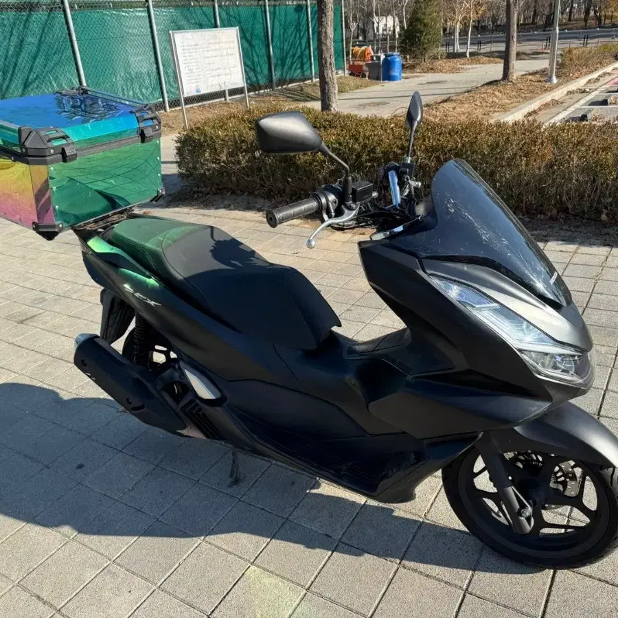 혼다 pcx125 21년 abs모델 짧은키로수 팝니다